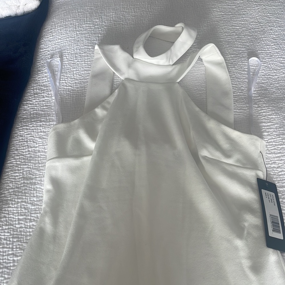 Dress - Picture 2 of 3